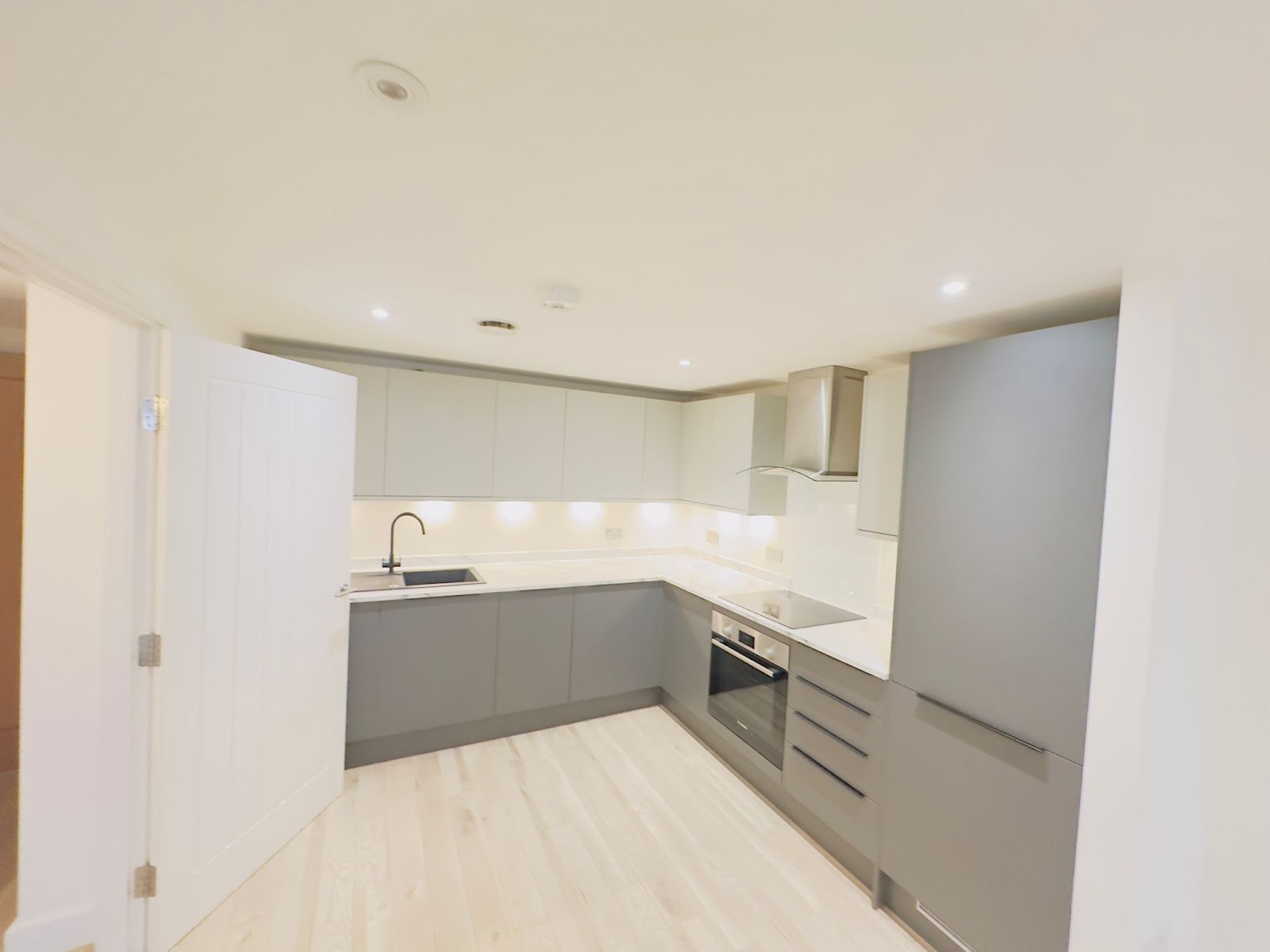 Amazing Cleaners in Southall London